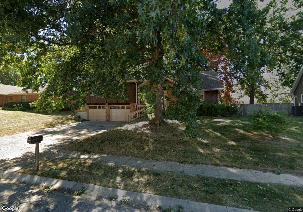 6608 Westgate Ln, Shawnee, KS 66216 - photo 1