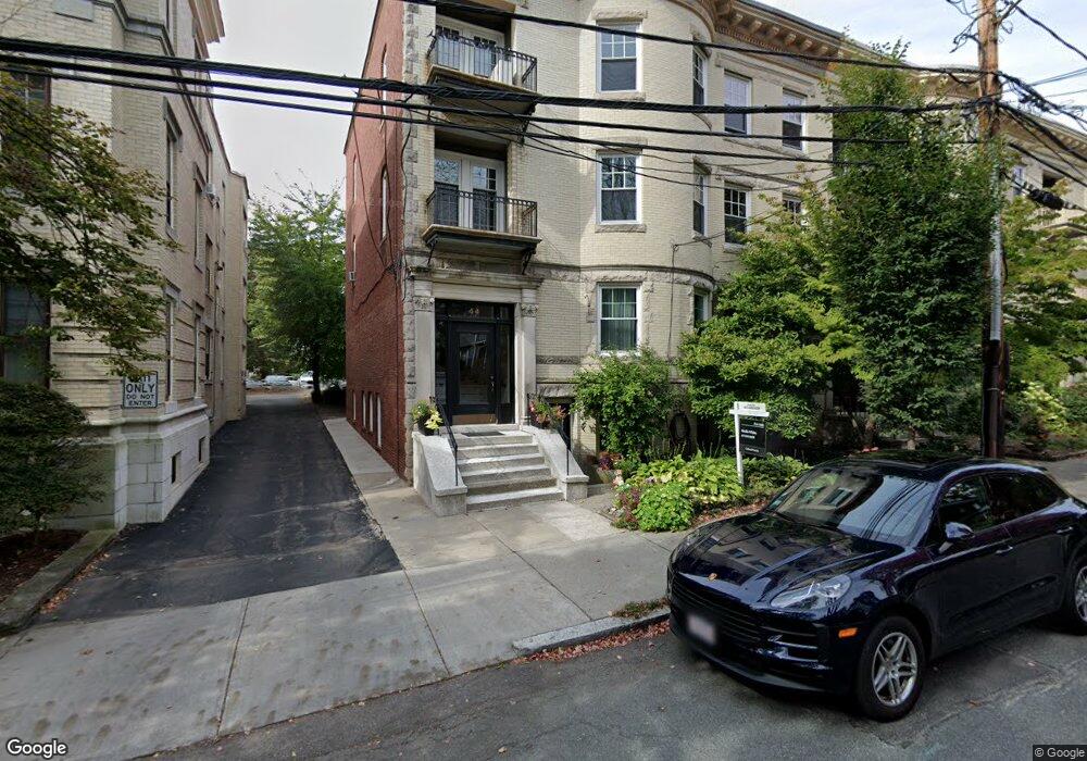 44 Kilsyth Rd unit 1,44, Brookline, MA 02445 - photo 1