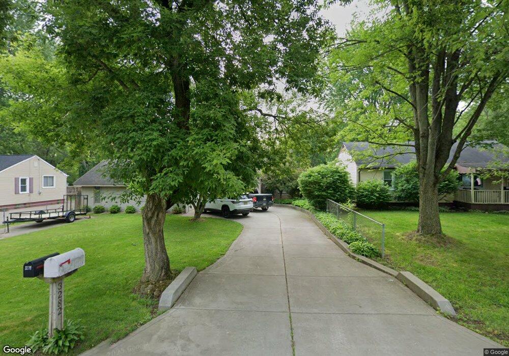 3282 Mills Acres St, Flint, MI 48506 - photo 1