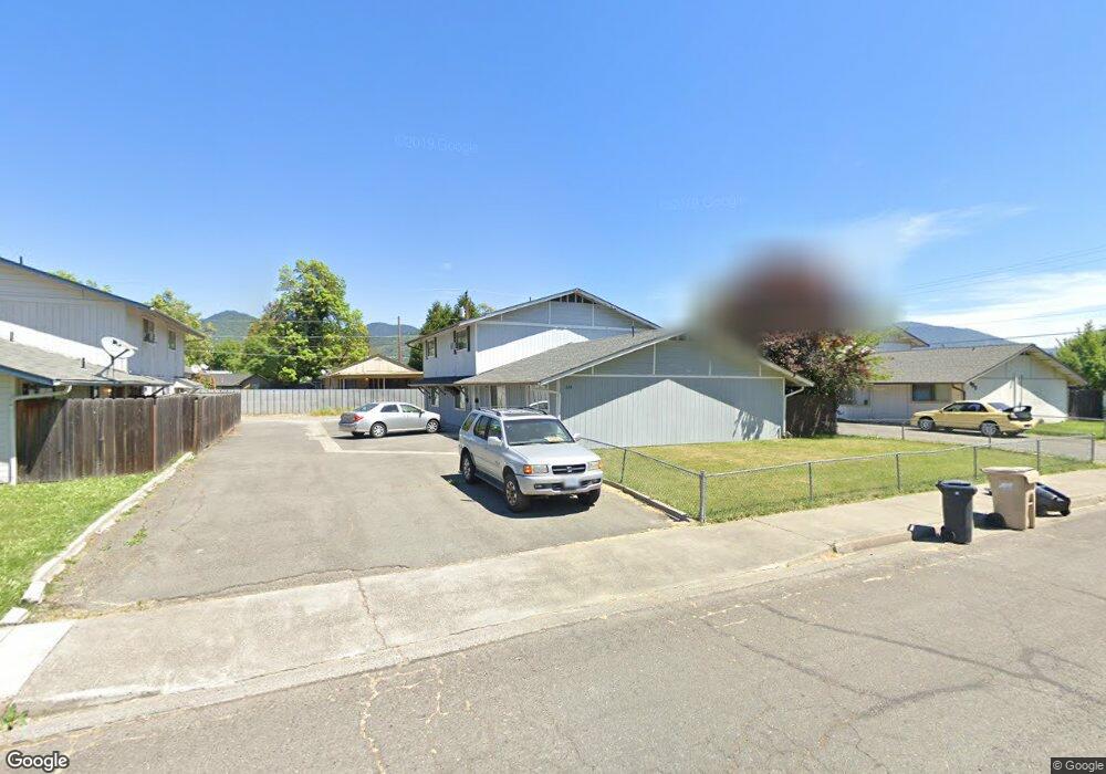 518 SE L St, Grants Pass, OR 97526 - photo 1