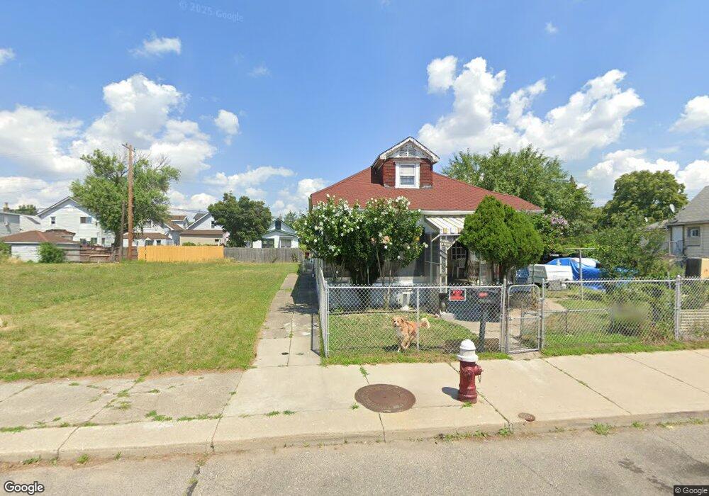 12946 Mitchell St, HamtraMcK, MI 48212 - photo 1