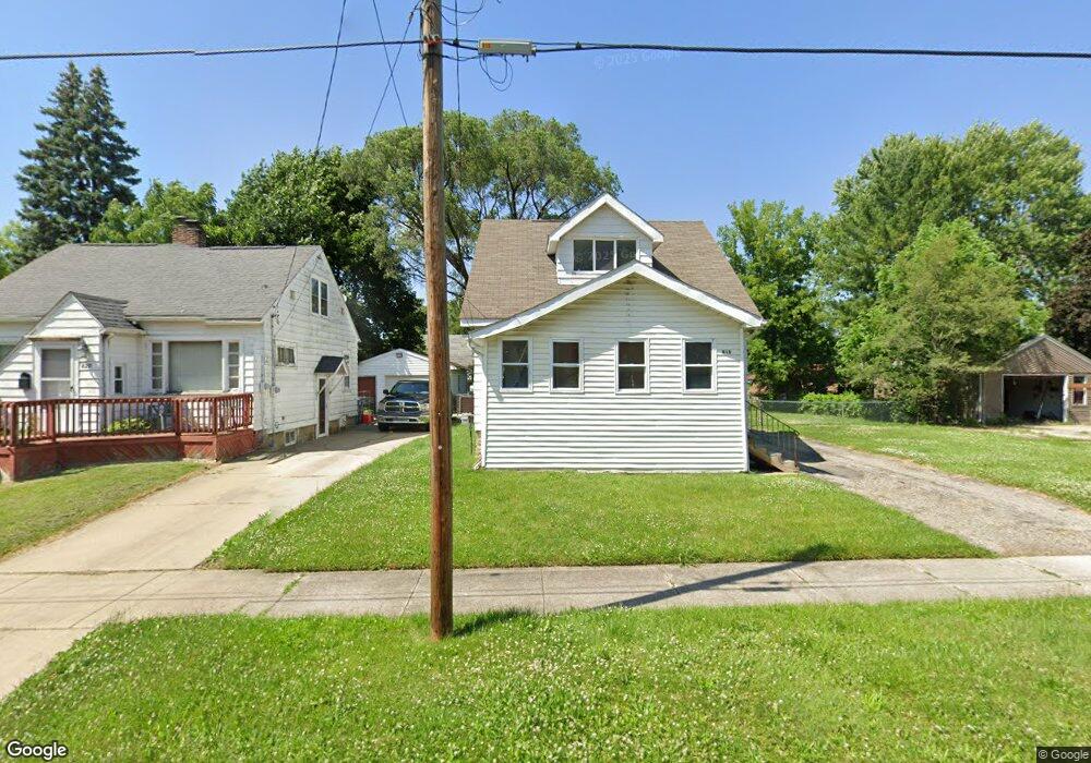 816 SiMcOe Ave, Flint, MI 48507 - photo 1