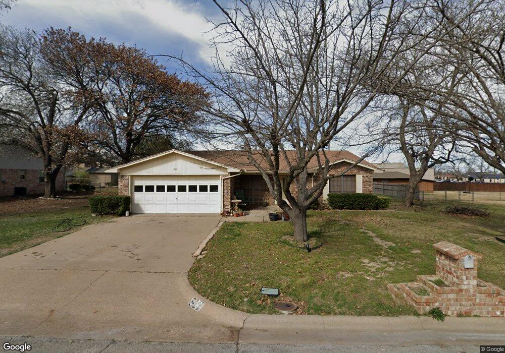 817 Hilltop Dr, Weatherford, TX 76086 - photo 1