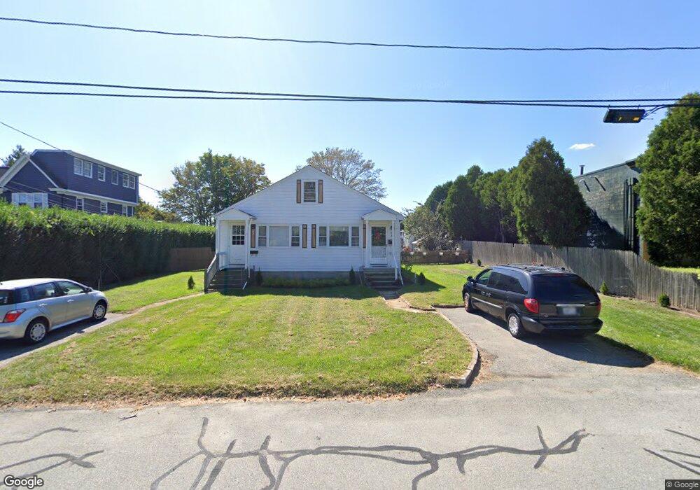 27 Maplewood Rd, Middletown, RI 02842 - photo 1