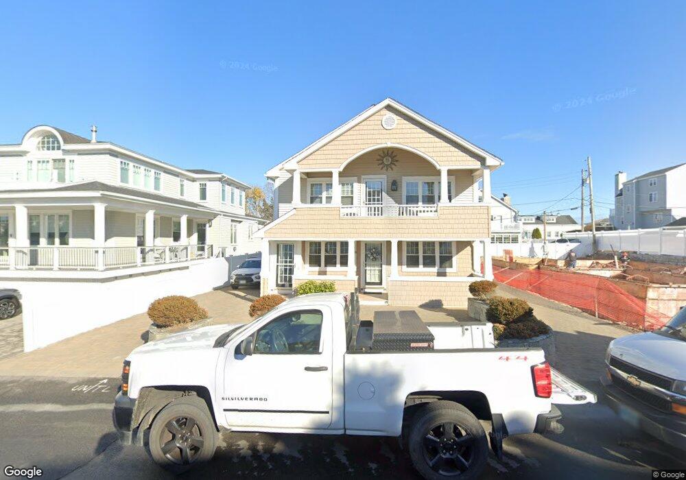 331 Ashland St unit 2, Seabrook, NH 03874 - photo 1