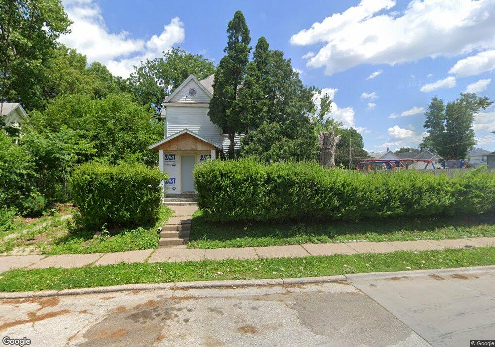 2005 Pershing Ave, Davenport, IA 52803 - photo 1