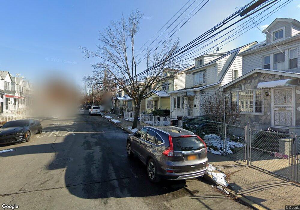 158-22 75th Rd, Flushing, NY 11366 - photo 1