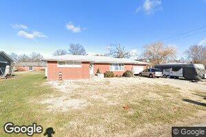 1011 St Clair St, Carlyle, IL 62231
