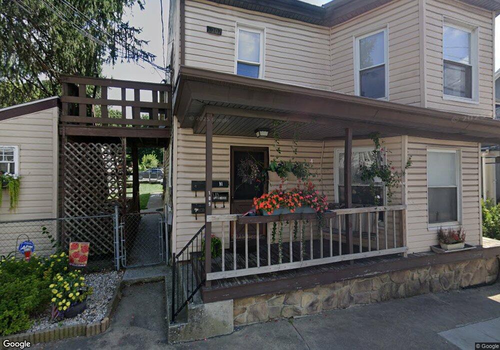 109 N Church St, Waynesboro, PA 17268 - photo 1