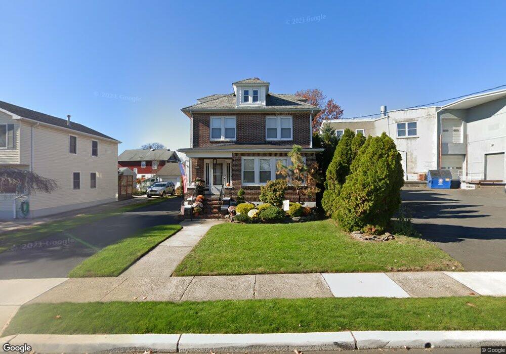 113 Thompson St, Raritan, NJ 08869 - photo 1