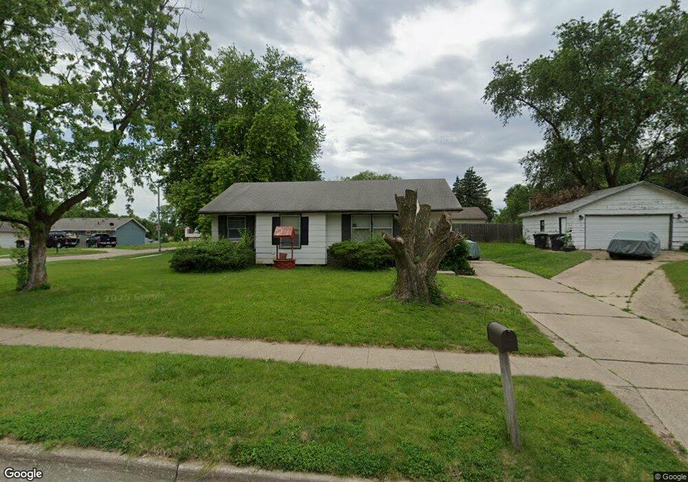 1110 E 41st St, Des Moines, IA 50317 - photo 1