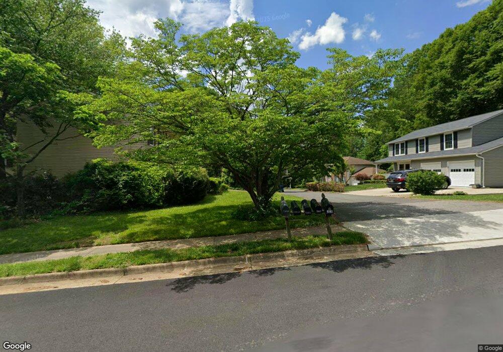 7815 Roundabout Way, Springfield, VA 22153 - photo 1