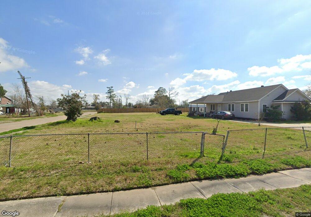 1118 N Blake St, Lake Charles, LA 70601 - photo 1