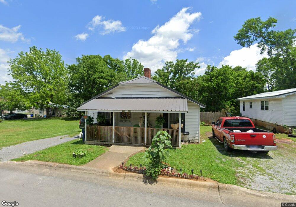 605 Landers St, Shelbyville, TN 37160 - photo 1