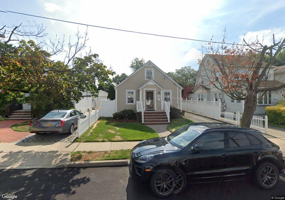 176 Barrymore Blvd, Franklin Square, NY 11010 - photo 1