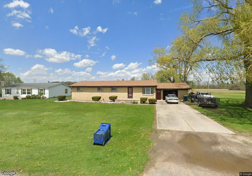 1210 W Curtis Rd, Saginaw, MI 48601 - photo 1