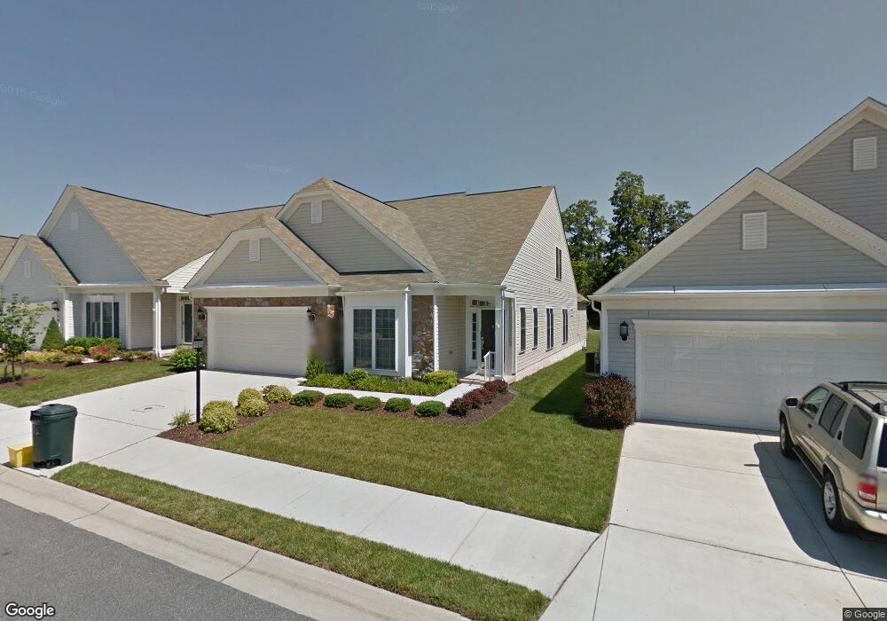 304 Clubside Dr, Taneytown, MD 21787 - photo 1