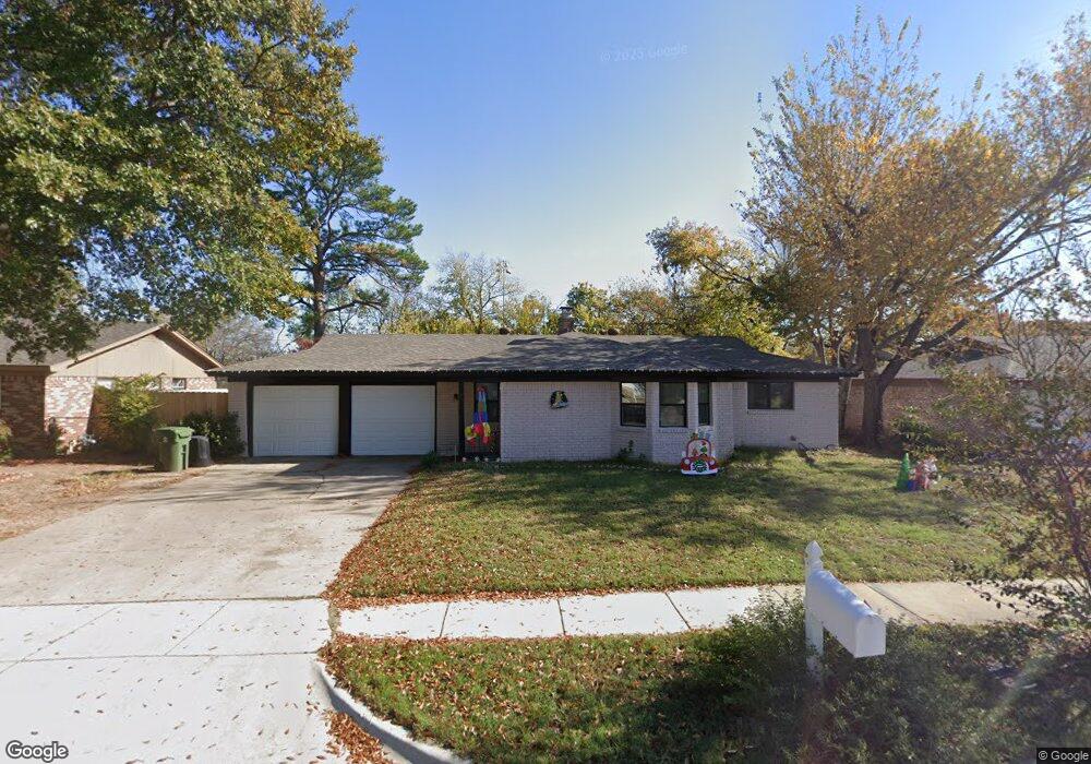 540 E Redbud Dr, Hurst, TX 76053 - photo 1