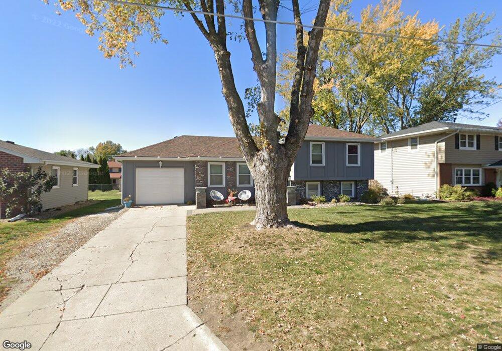 219 E 25th St N, Newton, IA 50208 - photo 1