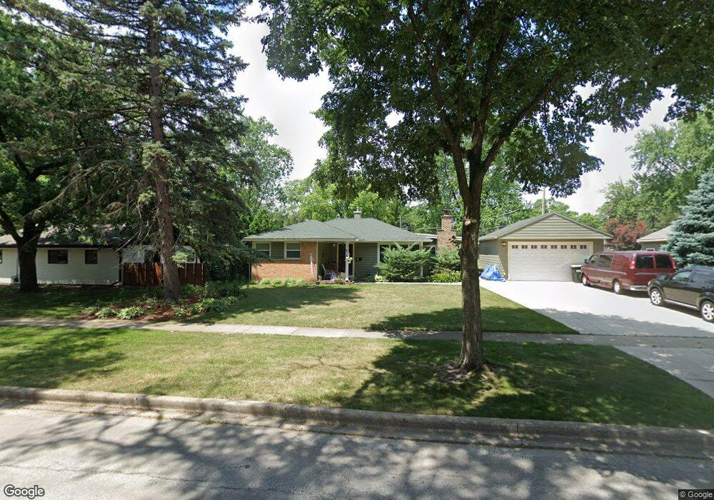 2103 Swan Ln, Rolling Meadows, IL 60008 - photo 1