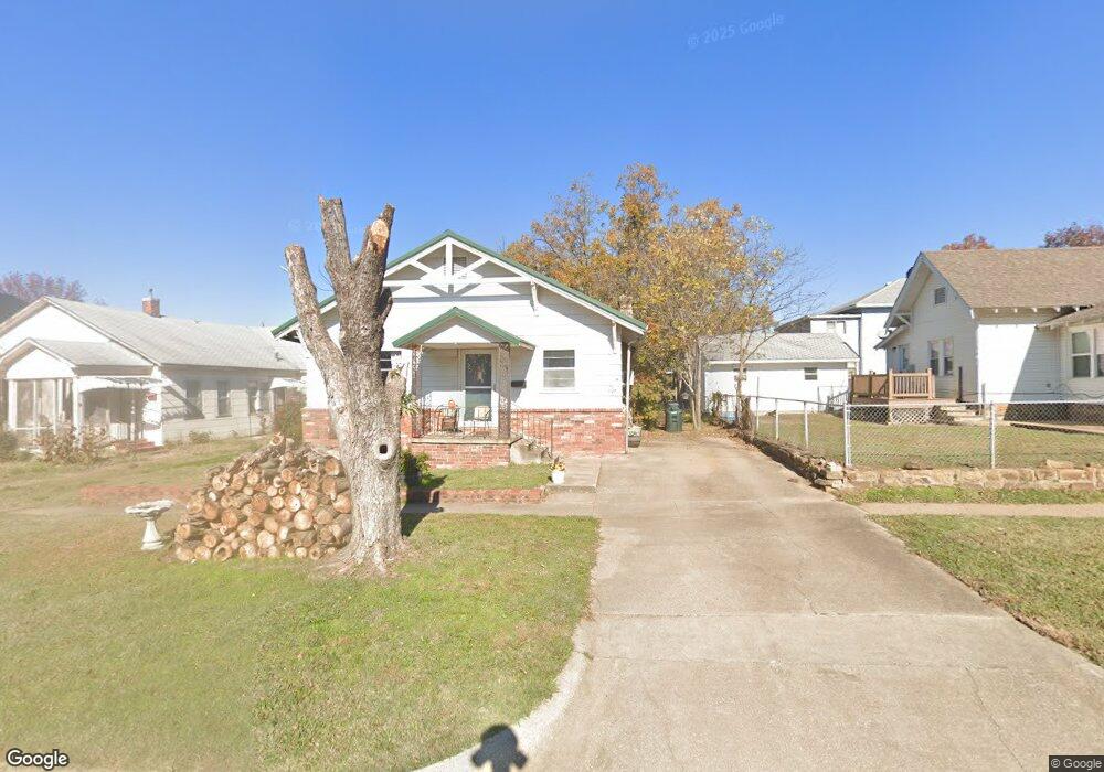 606 W Moore St, Henryetta, OK 74437 - photo 1