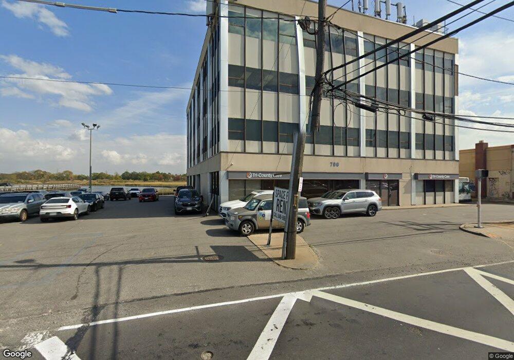 700 Rockaway Turnpike unit 100, Lawrence, NY 11559 - photo 1
