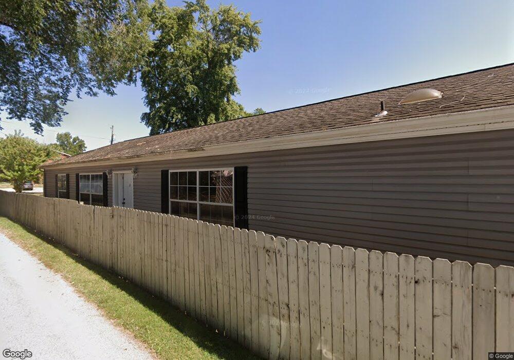 427 E Locust St, Lancaster, OH 43130 - photo 1