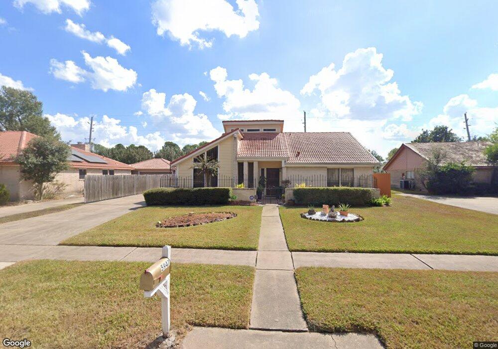 5947 Donwhite Ln, Houston, TX 77088 - photo 1