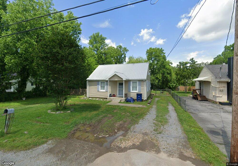319 Center St, Shelbyville, TN 37160 - photo 1