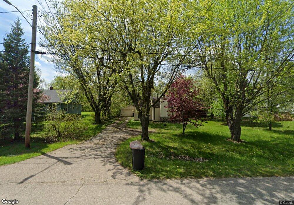 1402 Conway St, Flint, MI 48532 - photo 1