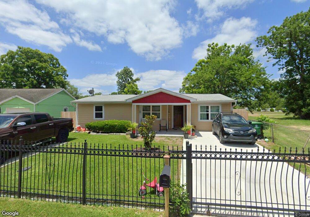 10739 Royal Pine Dr, Houston, TX 77093 - photo 1