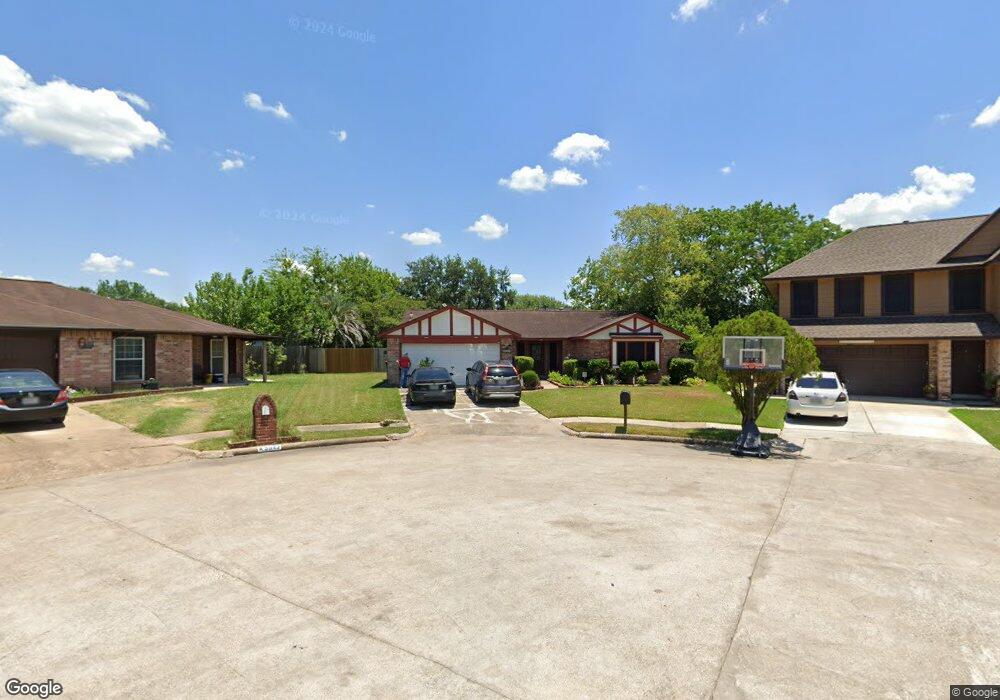 9547 Misty Vale Ln, Houston, TX 77075 - photo 1