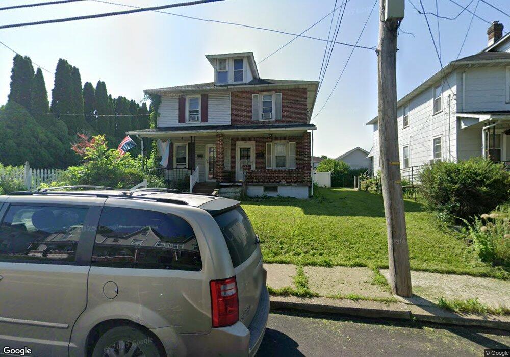 117 Spring St, Nazareth, PA 18064 - photo 1