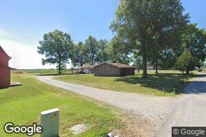 99 Central Ave, Cisne, IL 62823