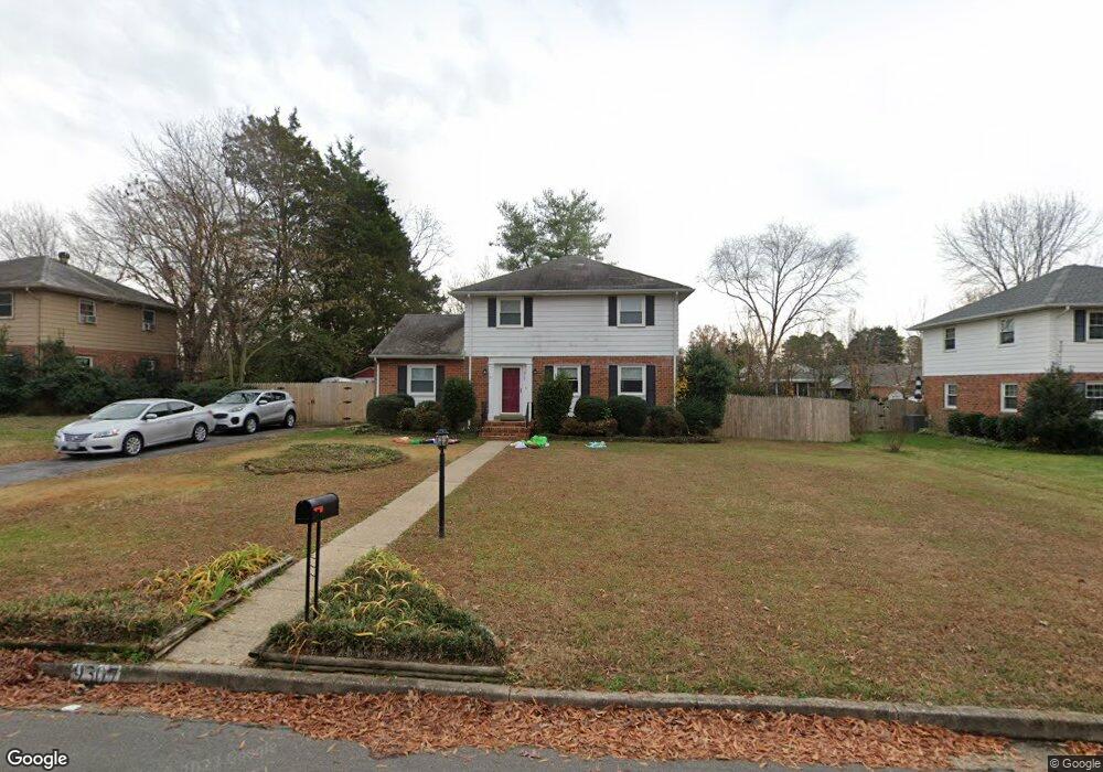 9307 Crystalwood Ln, Henrico, VA 23294 - photo 1