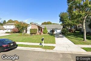 46 Stratford Ln, Mount Laurel, NJ 08054