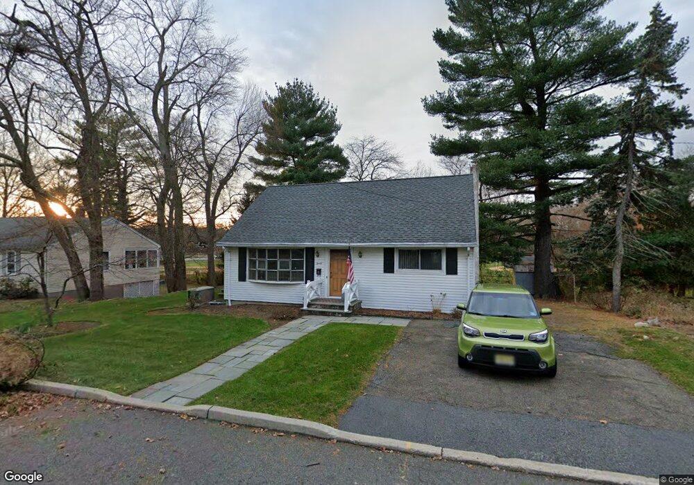 20 Mattocks Place, Closter, NJ 07624 - photo 1