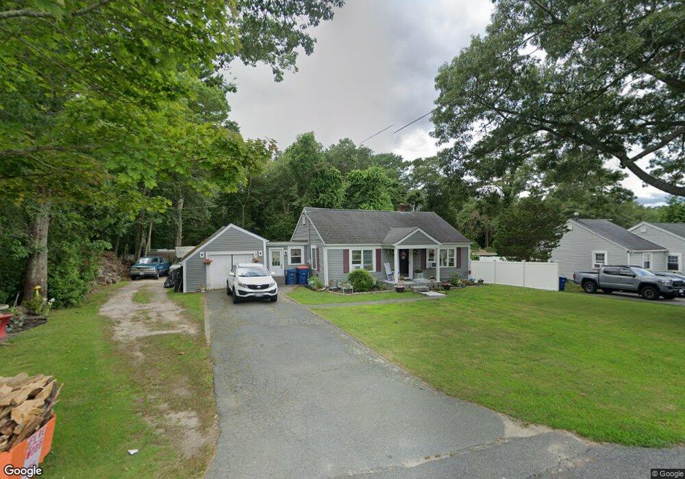 8 Aucoot Rd, Mattapoisett, MA 02739 - photo 1