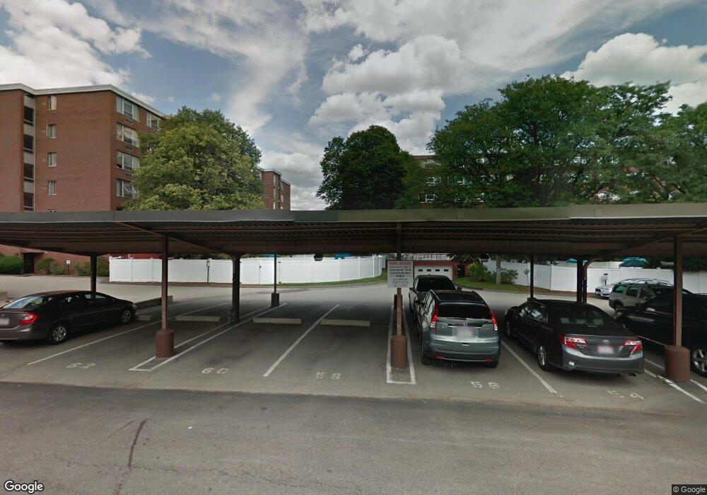 34-4 Hammond Pond Pkwy, Chestnut Hill, MA 02467 - photo 1