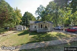 622 2nd St, Keyesport, IL 62253