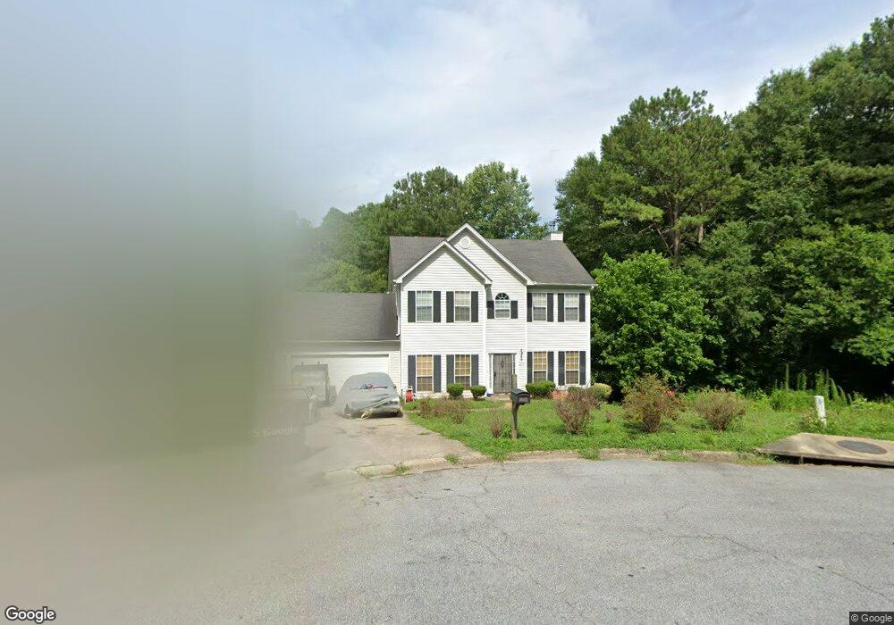 8582 Creekview Ct unit 16, Riverdale, GA 30274 - photo 1