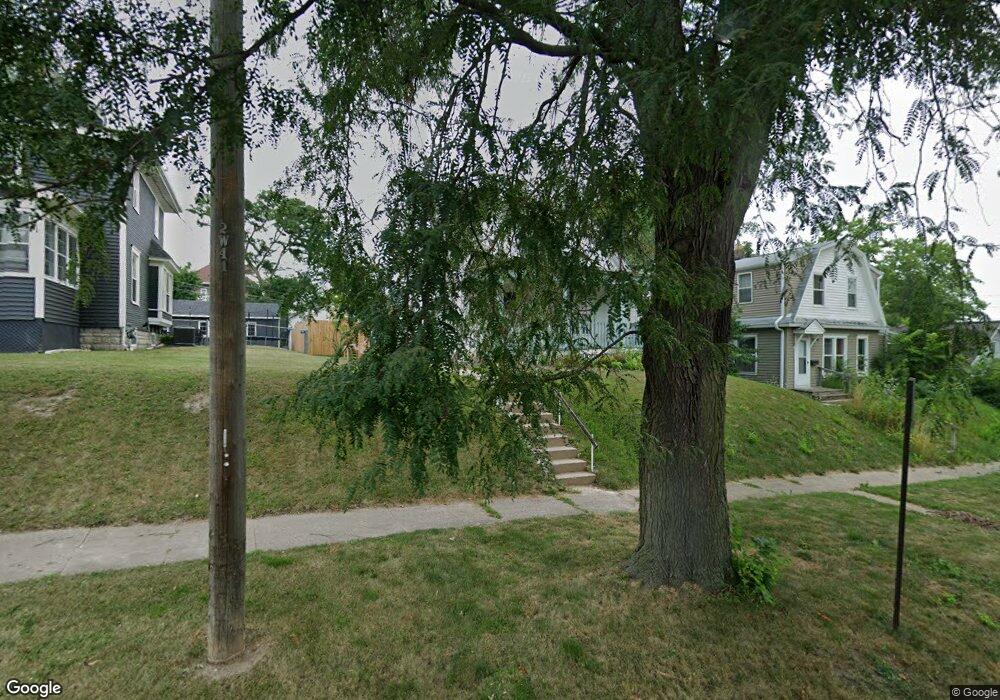 1122 2nd Ave SW, Cedar Rapids, IA 52404 - photo 1
