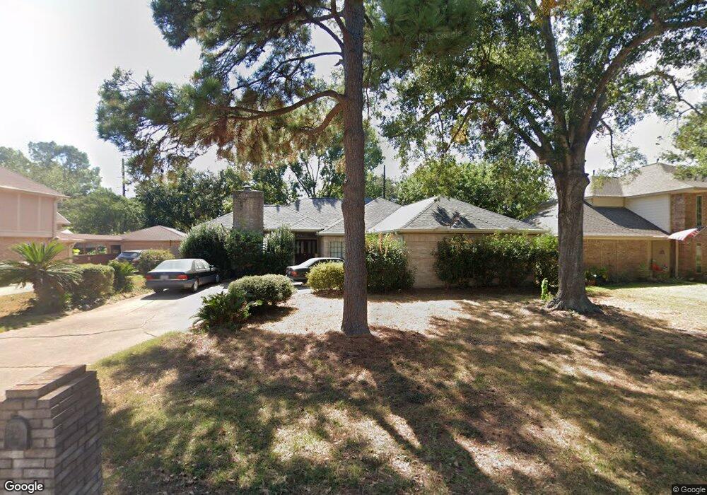 7702 Club Lake Dr, Houston, TX 77095 - photo 1