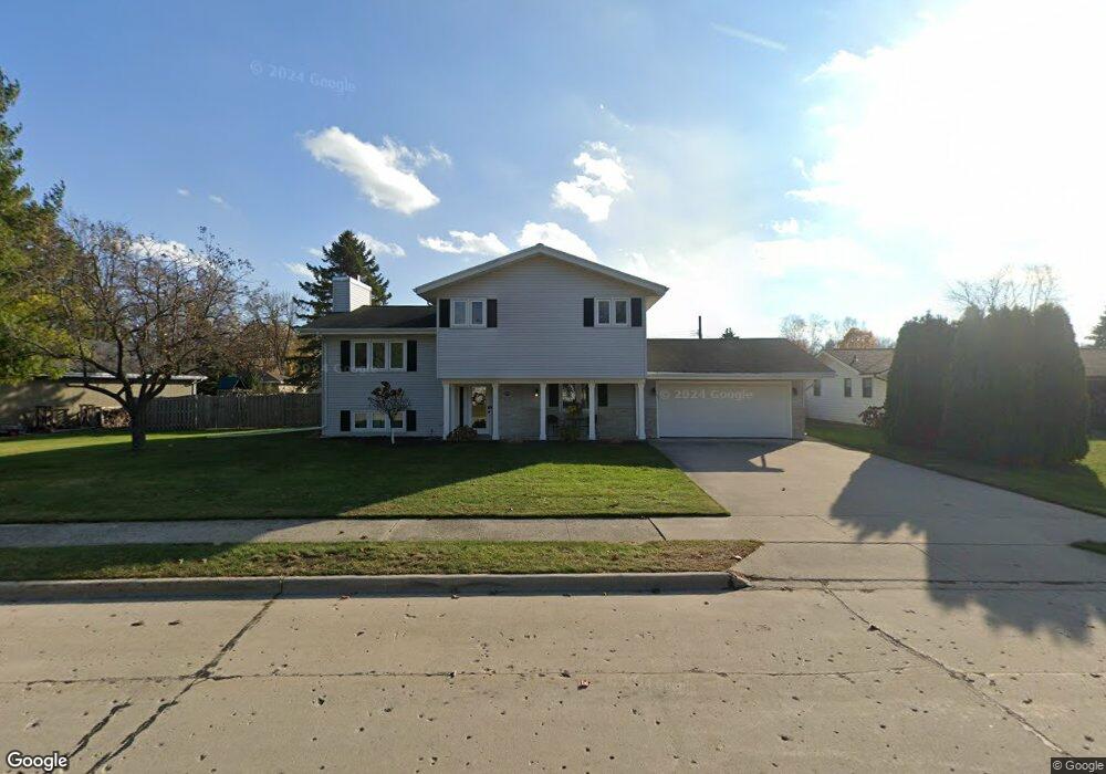 2811 39th St, Two Rivers, WI 54241 - photo 1