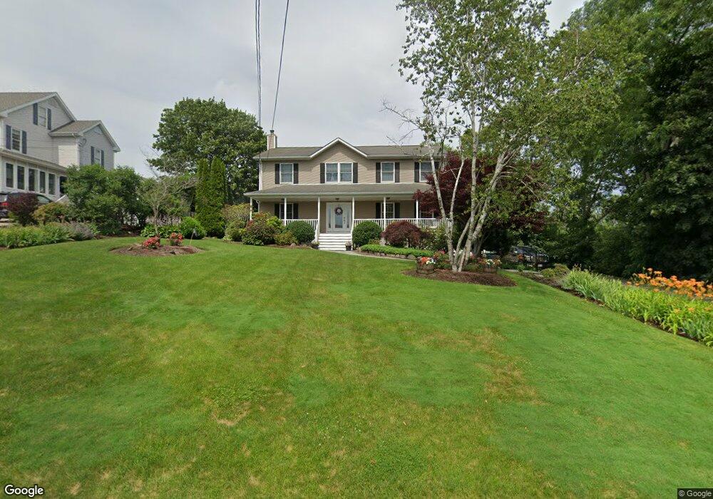 38 Crowdis St, Salem, MA 01970 - photo 1