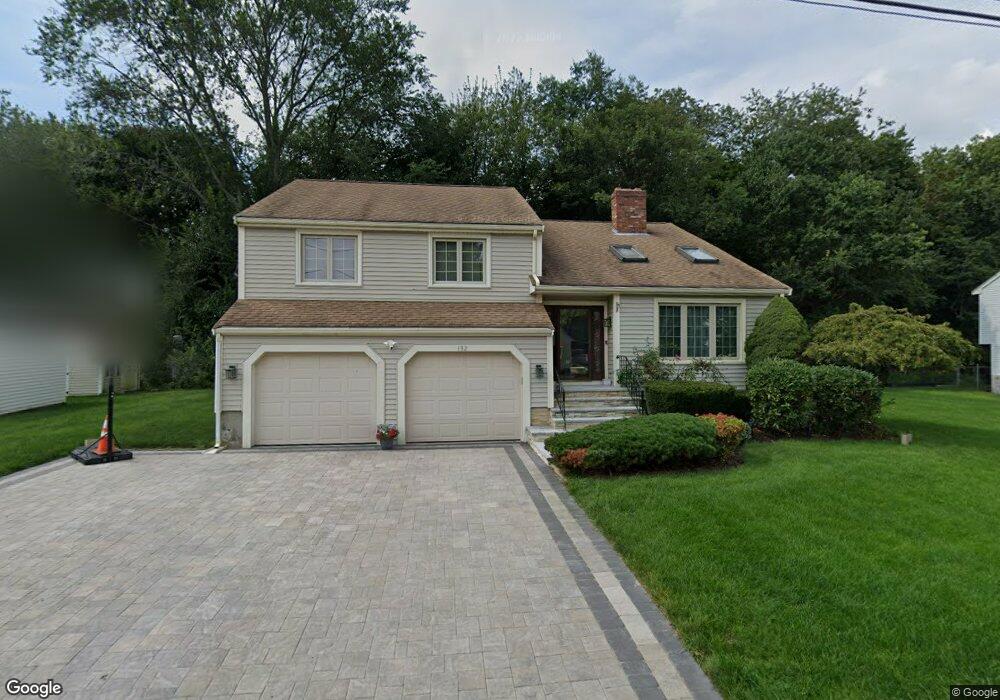 132 Chestnut Cir, Randolph, MA 02368 - photo 1