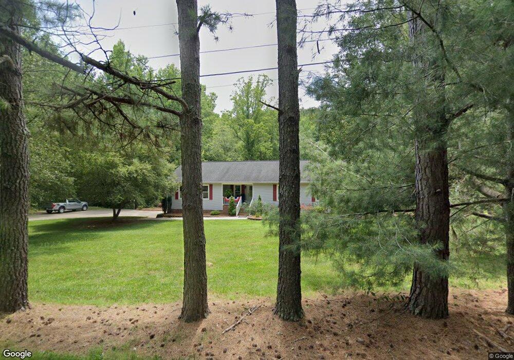 1040 Manchester Dr, Shelby, NC 28152 - photo 1