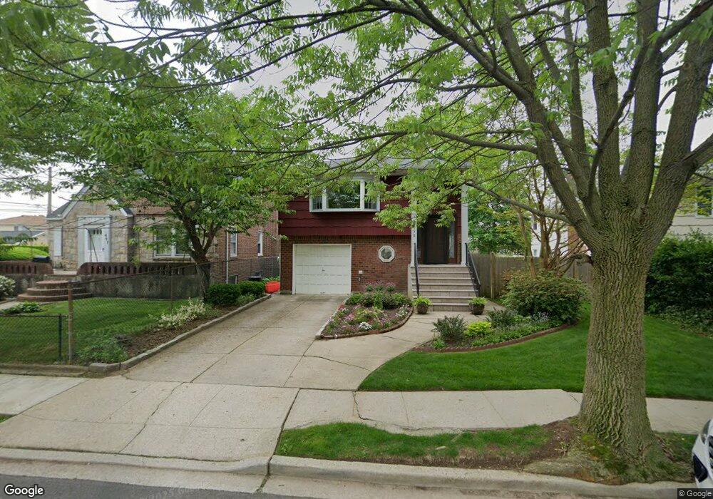 435 Langley Ave, West Hempstead, NY 11552 - photo 1