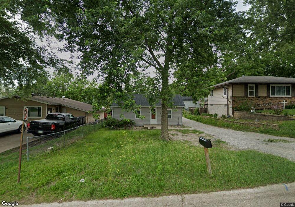 1224 E 34th St, Des Moines, IA 50317 - photo 1