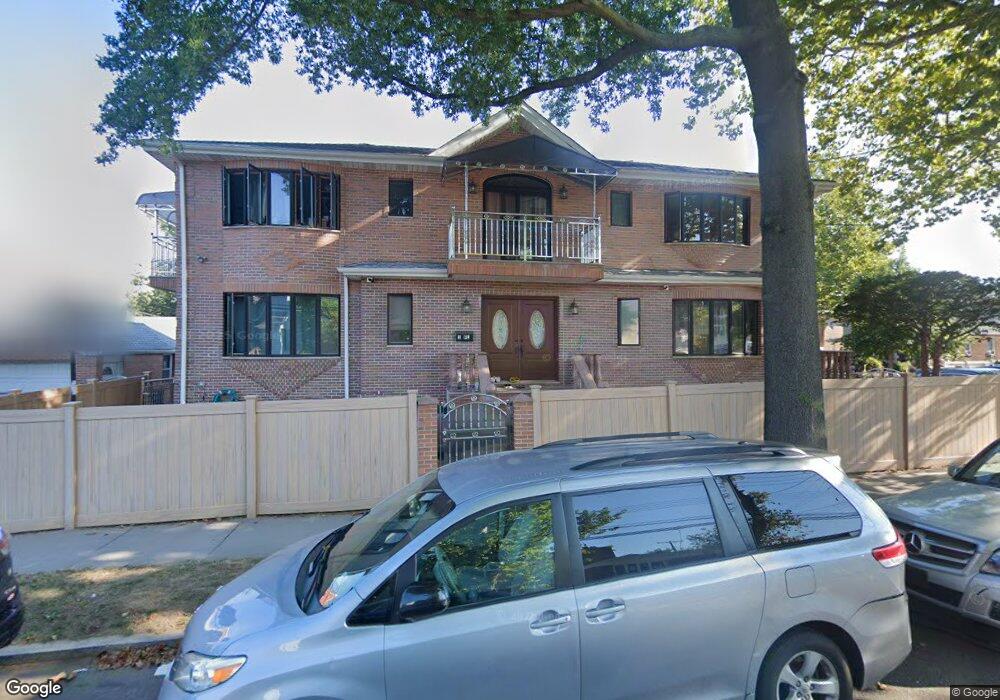 5760 157th St, Flushing, NY 11355 - photo 1